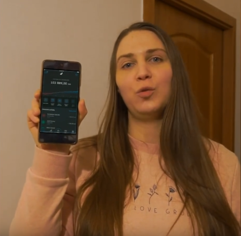 Video s falošnou bankovou aplikáciou